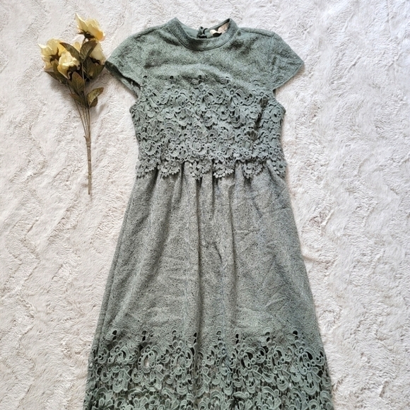 Star Crossed Lovers Seafoam Green High Collar Lace Accent Cap Sleeve Dress Small - Picture 1 of 13